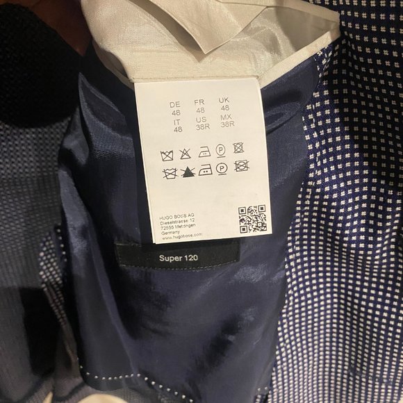 Hugo Boss Blazer Navy 38R - Picture 3 of 4